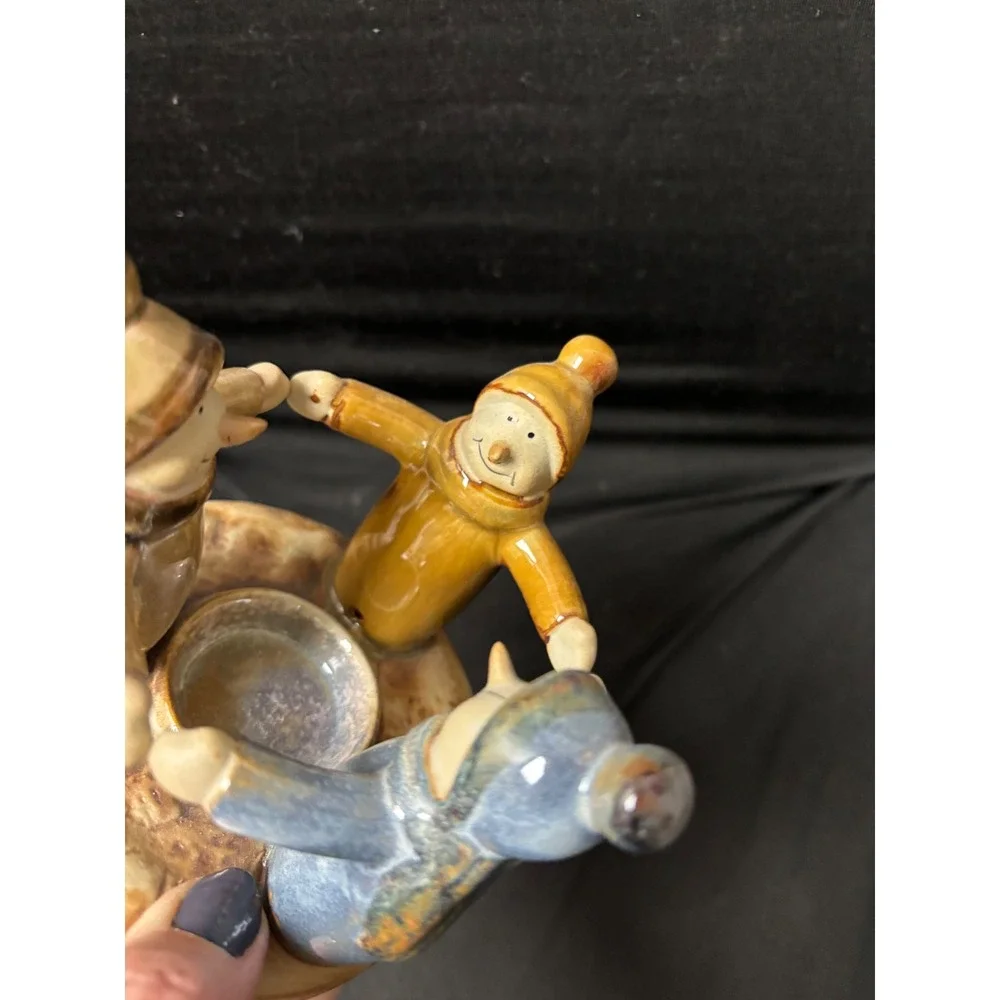 Vintage Ceramic Snowman Family Friends Holding Hands Figurine Candle Holder‎